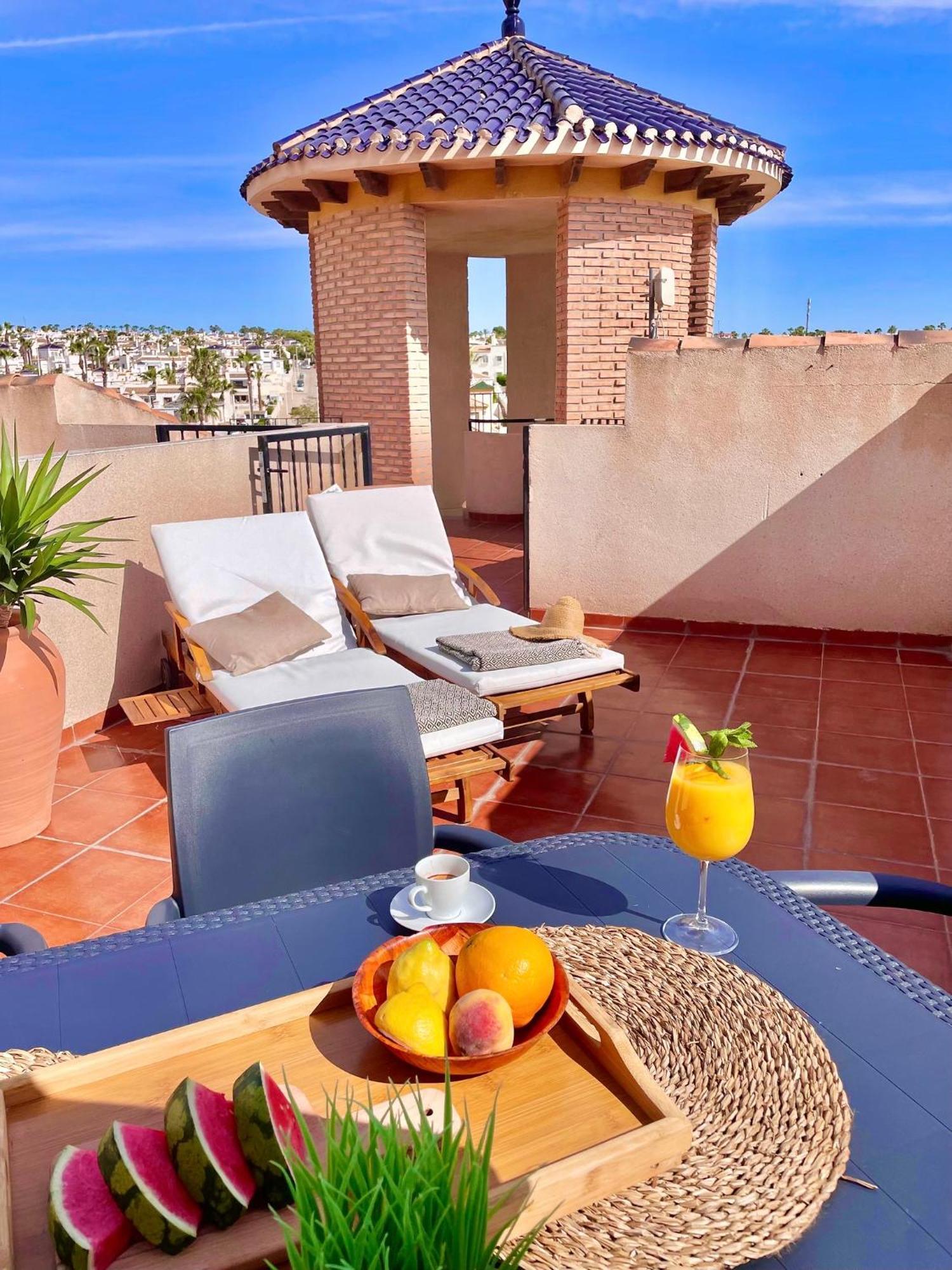 Casa Andres. Two Bed Penthouse Pool & Terrace Apartment Аликанте Екстериор снимка